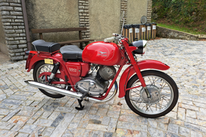Moto Guzzi Lodola 235 Gran Turismo