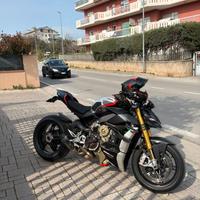 Ducati Streetfighter V4 SP