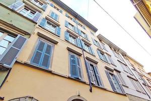 Attico / Mansarda di 300 m² con più di 5 locali e 