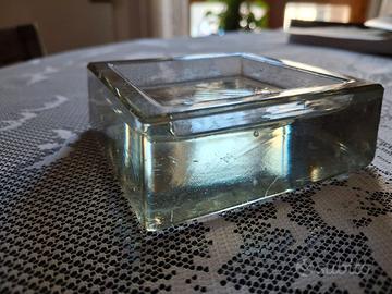 Antico posacenere/fermacarte di cristallo