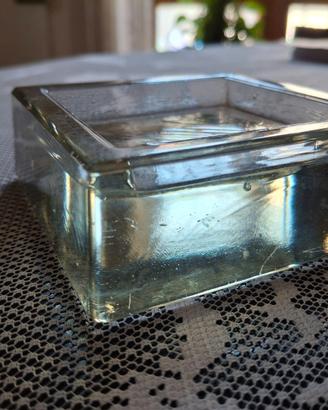 Antico posacenere/fermacarte di cristallo