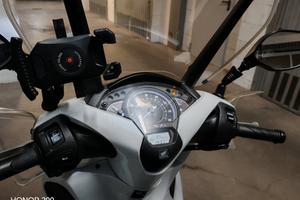 scooter Honda ah 150