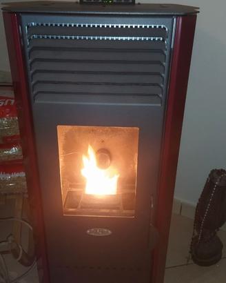 STUFA A PELLET FAIR bio 100 9 kW A+ NUOVA