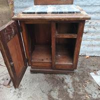 Comodino vintage da restaurare degli anni 50