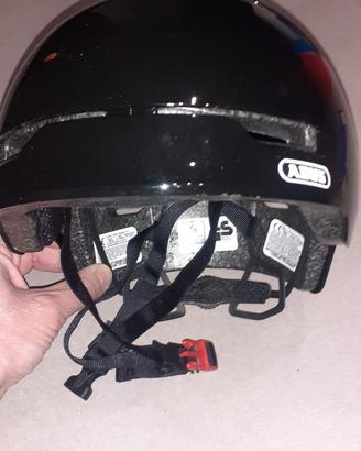 casco monopattino bici