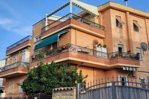 2 LOCALI A LADISPOLI