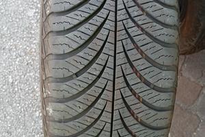 4 gomme quattro stagioni 175/65 R15 M+S