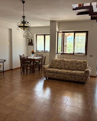 Appartamento panoramico a Petrella Liri (AQ)