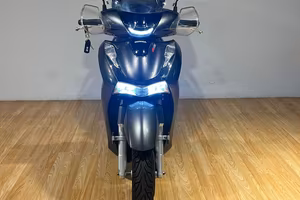Honda sh 150 abs 2023 finanziamento permute