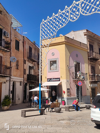 Attività di Gelateria, Monreale