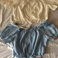 Top corto azzurro e bianco