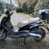 Scooter Piaggio Beverly Tourer 400i