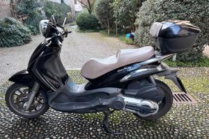 Scooter Piaggio Beverly Tourer 400i
