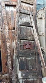 Porte in legno antiche