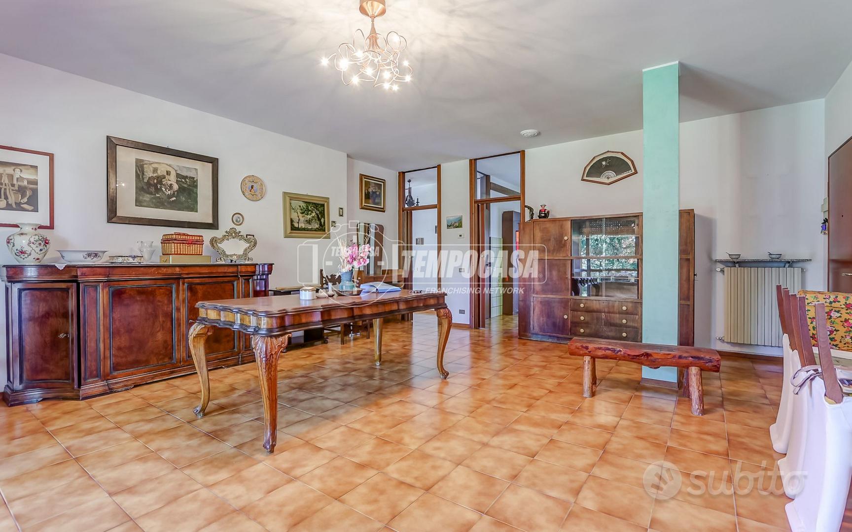 Apartment in Castano Primo, Milano - Vista 2
