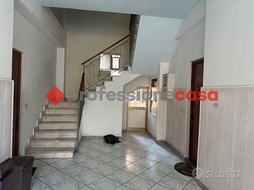 4 vani - pressi Osp. Cannizzaro