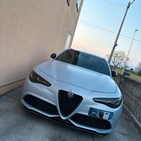 Giulia competizione opaca