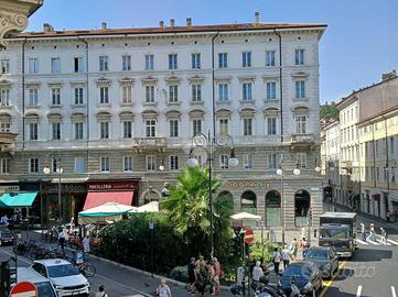 4 LOCALI A TRIESTE