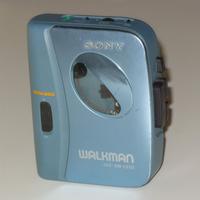 Walkman Sony WM-EX122 con Mega Bass vintage