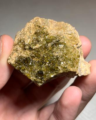 Bella e gemmosa vesuvianite. Liguria