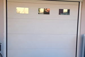 Sezionale motorizzato garage