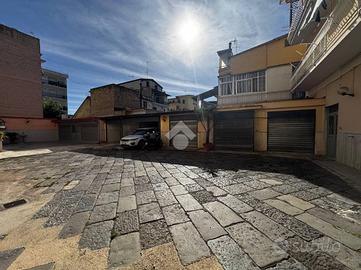 3 LOCALI A AVERSA