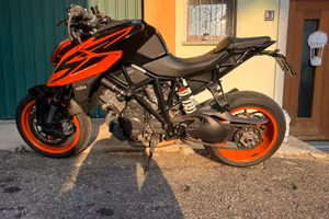 🔥KTM1290 superduke🔥