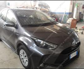 TOYOTA Yaris 1.5 Hybrid 5 porte Business