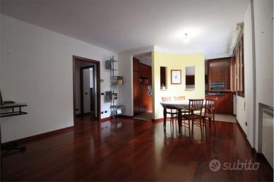 Immobile direzionale ristrutturato al piano terra