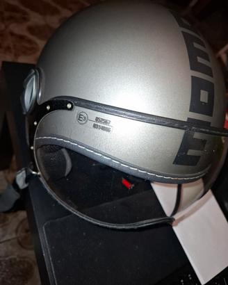 casco Momo