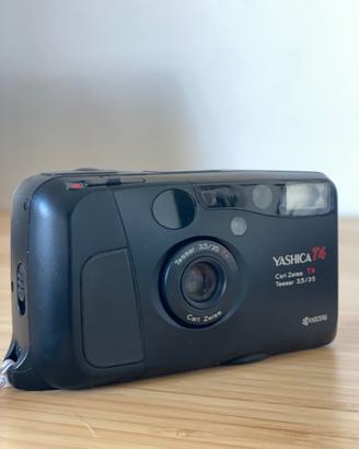 Yashica T4 | Carl Zeiss Tessar 35mm f/3.5