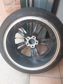cerchio e gomma  tivoli sansayong 1600cc