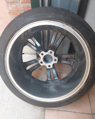 cerchio e gomma  tivoli sansayong 1600cc