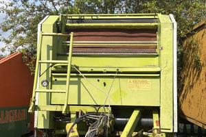 Rotopressa claas rollant 66