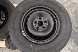 set nuovo 4 pezzi cerchi + gomme 235/65R16C