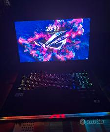 Pc Gaming portatile ASUS ROG Strix SCAR 17
