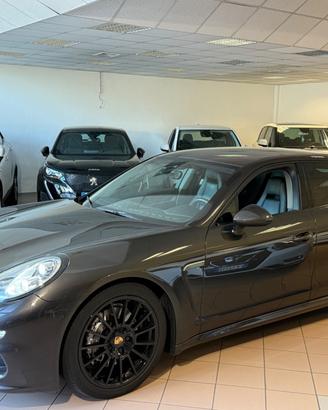 Porsche Panamera 3.0D 300CV