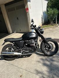Moto Guzzi V7 II - 2016