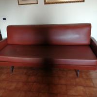 Divano in vera pelle