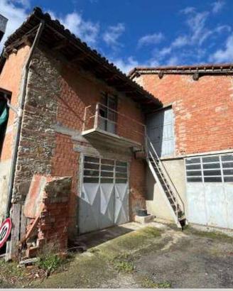Immobile in asta di 672 m² a Momperone