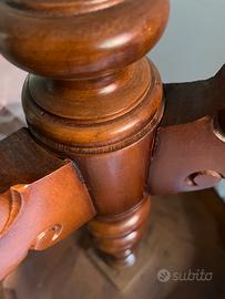 Tavolino vintage in legno intarsiato