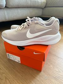 Sneakers Nike beige 39 nuove