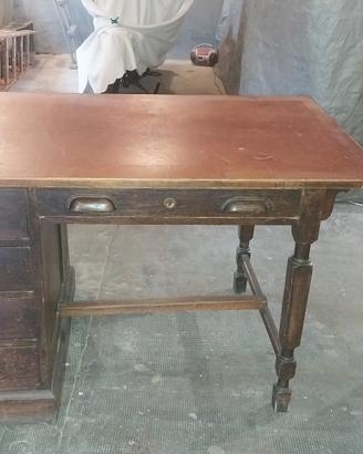 scrivania inizio 900