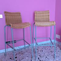 2 sgabelli da bar in acciaio cromato e midollino