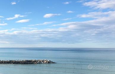 Appartamento fronte mare on ascensore