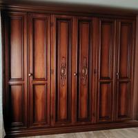 Armadio a 6 ante  in noce massello