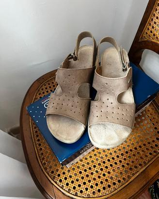 Sandalo N.38 Fly Flot Color Sabbia