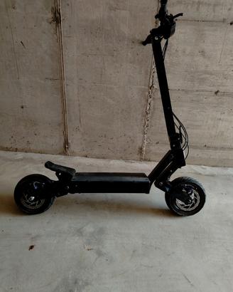 Kukirin G4 monopattino elettrico