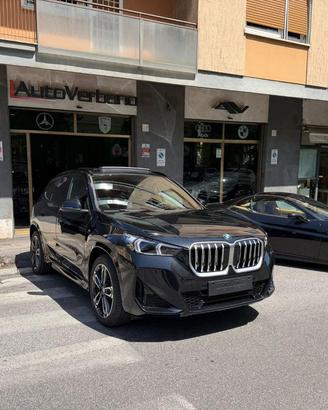 BMW X1 20d-Xdrive Msport-Hybrid 48V-Panorama-Ful