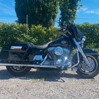 Harley Davidson Electra Glide Standard FLHT